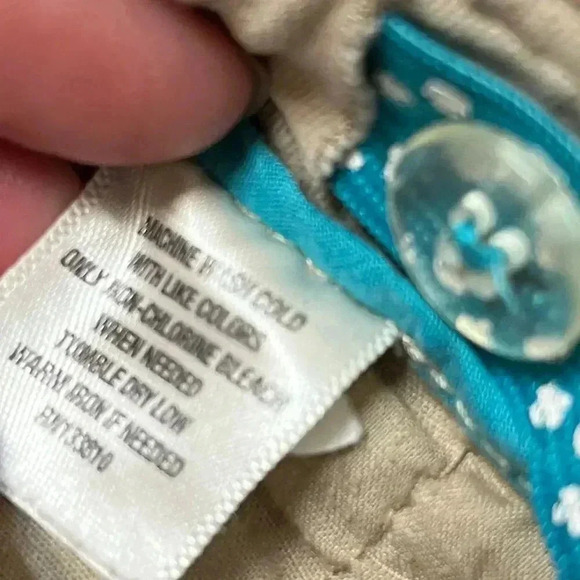 🌟P.S. from Aeropostale Khaki Chino Shorts Size 6 🌟 - Picture 3 of 4